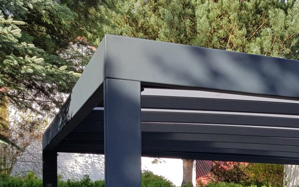 Robuste und witterungsbest&auml;ndige Stahlcarport Konstruktion