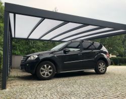 Nahaufnahme Doppelstegplatte bronze für StarPort Stahlcarports
